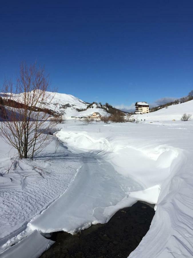 Duplex De Standing, Chalets Des Rennes, Vars Вар Экстерьер фото